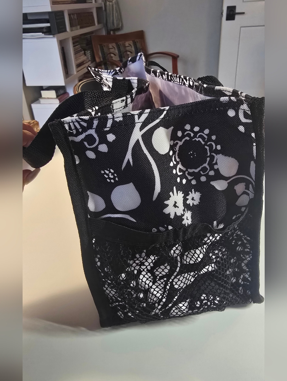 Thirty-One Black & White Floral Tote Bag with Front Mesh Pocket - Picture 3 of 7